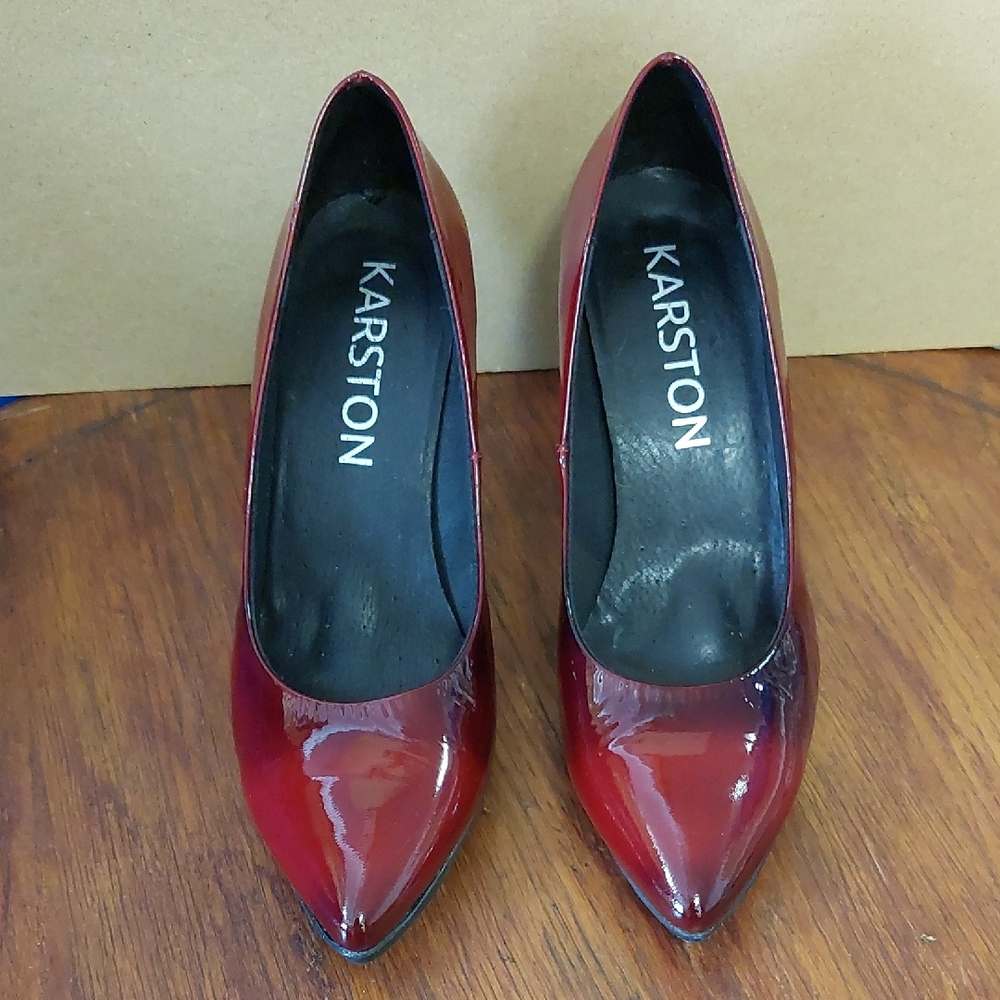 Women's Karston  Red Pumps Size 40